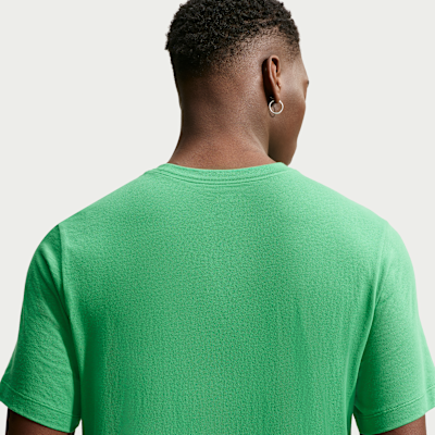 Nike Sportswear Club Erkek Tişörtü görsel 2