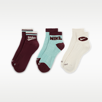 Nike Everyday Plus Ankle Socks (3 Pairs)