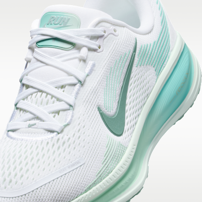 Nike Vomero 18 Older Kids' Road Running Shoes