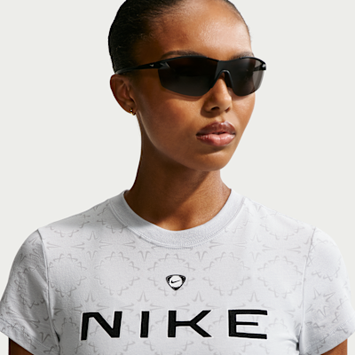 Nike Sportswear Chill Knit Dar Kesimli Crop Kadın Tişörtü görsel 3