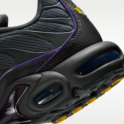 Nike Air Max Plus OG Men's Shoes with Reflective Accents