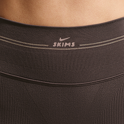 Шорты женские Nike Skims Ribbed Seamless 5-Inch Shorts, фото 6