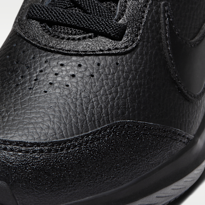 Nike Varsity Younger Kids' Shoe