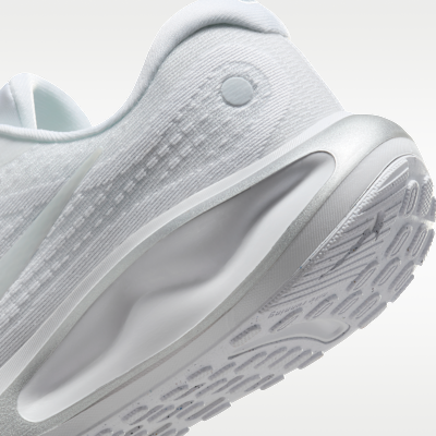 나이키 저니 런 여성 로드 러닝화