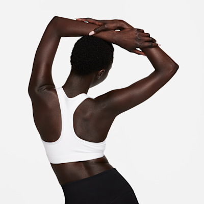 Nike Swoosh Orta Destekli Pedli Kadın Spor Sütyeni görsel 3