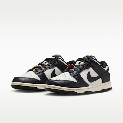 Nike Dunk Low SE Women's Shoes