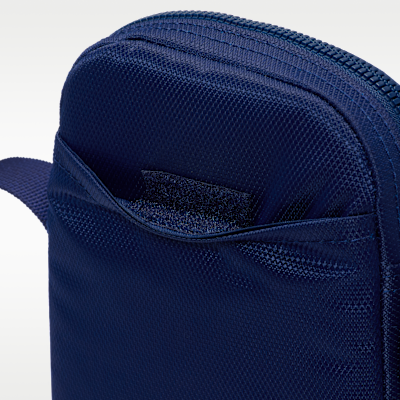 Nike Heritage Cross-Body Bag (Small, 1L)