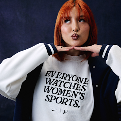 T-shirt Nike by TOGETHXR Everyone Watches Women's Sports™