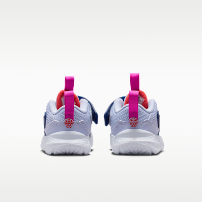 Tenis para bebé e infantil Nike Team Hustle D 12