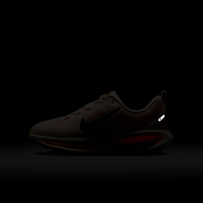 รองเท้าวิ่งโร้ดรันนิ่งเด็กโต Nike Vomero 18