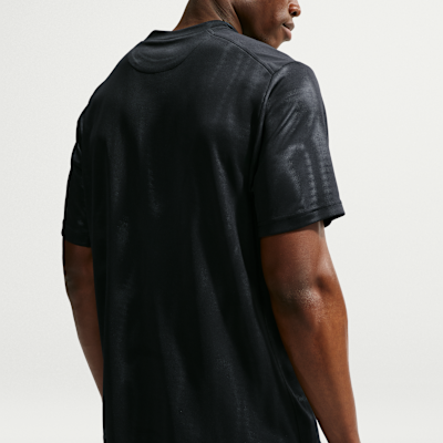 Nike N.A.C. Primary Dri-FIT Kısa Kollu Erkek Antrenman Üstü görsel 2