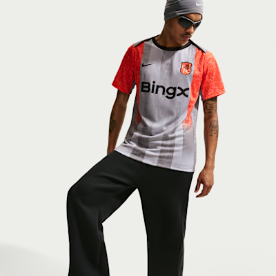 Chelsea F.C. Academy Pro SE Men's Nike Dri-FIT Football Pre-Match Short-Sleeve Top