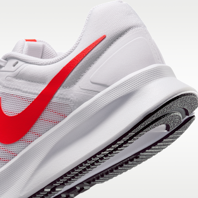 Nike Run Swift 3 Men's Road Running Shoes (Extra Wide)