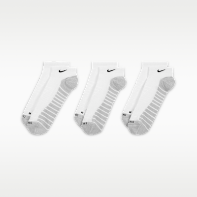 Nike Everyday Max Cushioned Training No-Show Socks (3 Pairs)