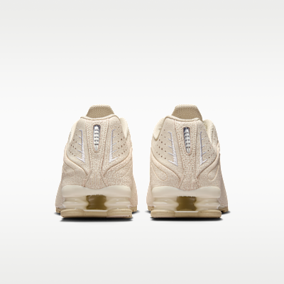 ナイキ ショックス R4 メンズシューズ