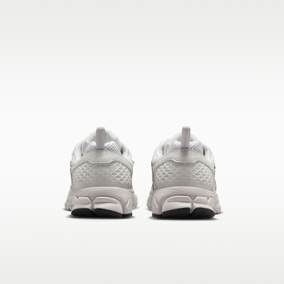 Nike Vomero 5 大童反光裝飾鞋款