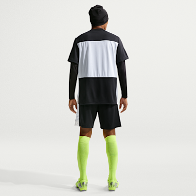 Nike Academy+ Dri-FIT Kısa Kollu Erkek Futbol Üstü görsel 5