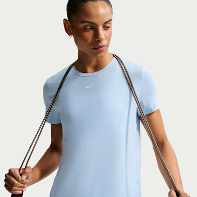 Nike One Classic Dri-FIT Kısa Kollu Kadın Üstü