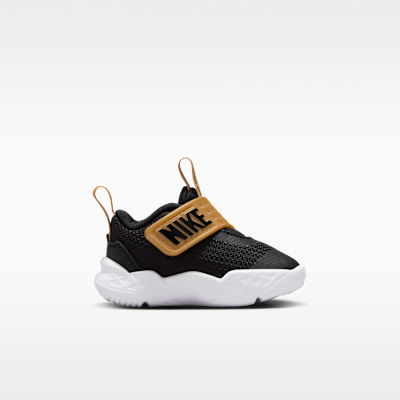 Nike Team Hustle D 12 嬰幼兒鞋款