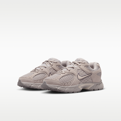 Nike V5 Runner Suede Schuh (ältere Kinder)