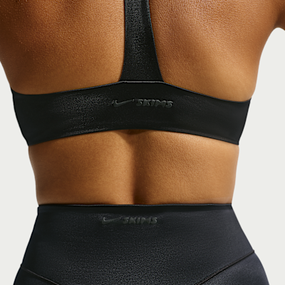 NikeSKIMS Satin Shine Kadın Plunge Sütyen görsel 6