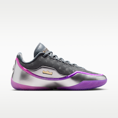 Chaussure de basket LeBron XXIII « Bubble Boy »