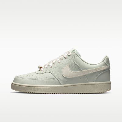 Nike Court Vision Low Kadın Ayakkabısı