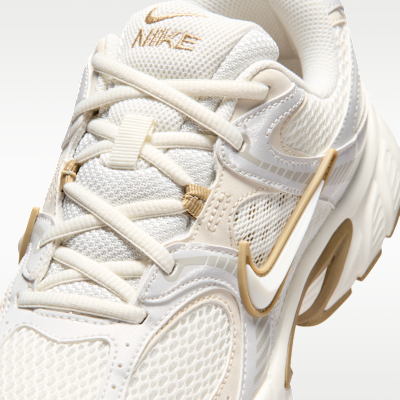 Nike V5 RNR Yansıtıcı Tasarım Vurgulu Kadın Ayakkabısı görsel 7