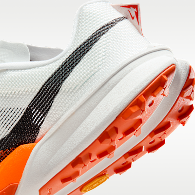 Trailové běžecké boty Nike Kiger 10