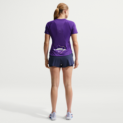 Nike Swift Dri-FIT Kısa Kollu Kadın Koşu Üstü görsel 5