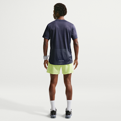 Nike Miler Dri-FIT 2'si 1 Arada 13 cm Erkek Koşu Şortu görsel 5