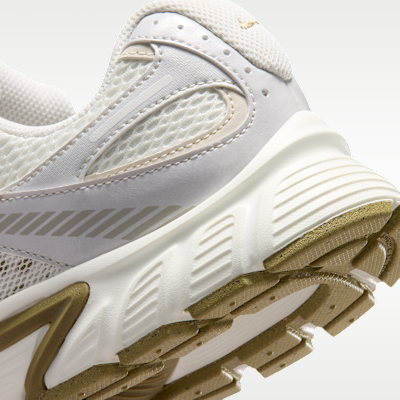 Nike V5 RNR Yansıtıcı Tasarım Vurgulu Kadın Ayakkabısı görsel 8