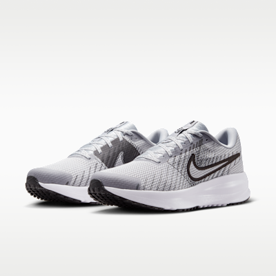 Nike Run Defy hardloopschoenen voor heren (straat)