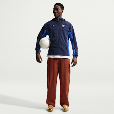 Nike FFF AWF Nike Dokuma Erkek Futbol Ceketi görsel 4