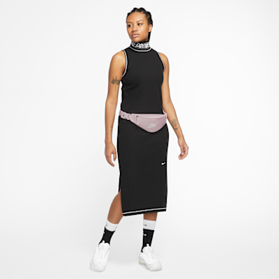 กระเป๋าคาดเอว Nike Heritage