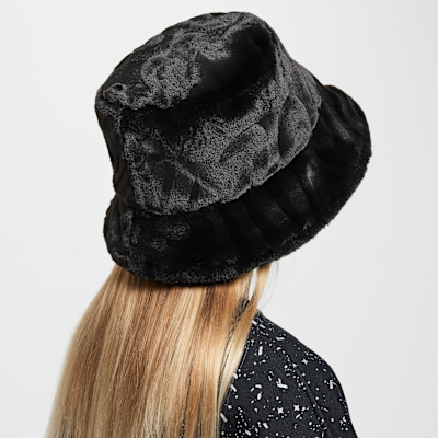 Bob Nike Apex pour ado