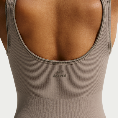 Боди женское Nike Skims Ribbed Seamless Scoop Neck 5-Inch Bodysuit, фото 6