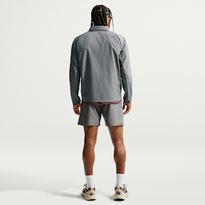 Nike Miler Repel UV Korumalı Erkek Koşu Ceketi görsel 5