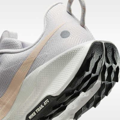 Nike Pegasus Trail 5 Arazi Tipi Kadın Koşu Ayakkabısı