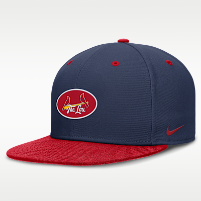 Gorra ajustada Nike Dri-FIT de la MLB para hombre St. Louis Cardinals City Connect True