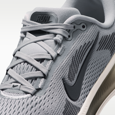 Nike Vomero 18 Older Kids' Road Running Shoes