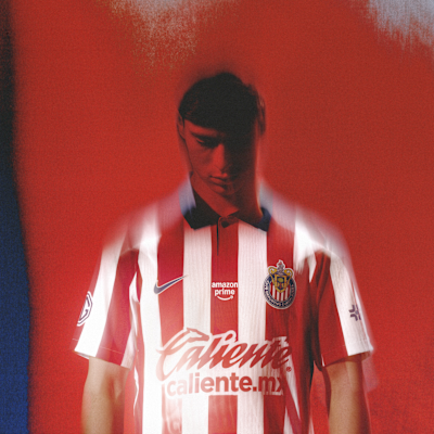 Nike C.D. Guadalajara 2026/27 Stadyum İç Saha Nike Dri-FIT Erkek Futbol Taraftar Forması
