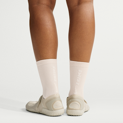 NikeSKIMS Rift Ayrık Burunlu Crew Çorap (1 Çift) görsel 4