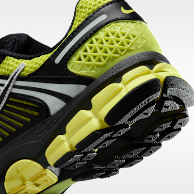 Nike Zoom Vomero 5 Women's Shoes with Reflective Design Accents