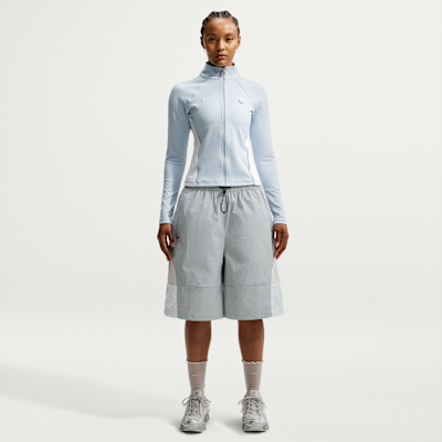 Nike Sportswear Dokuma Kadın Şortu