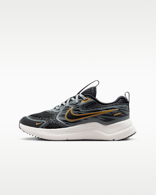 Детские кроссовки Nike Cosmic Runner Big Kids' для бега