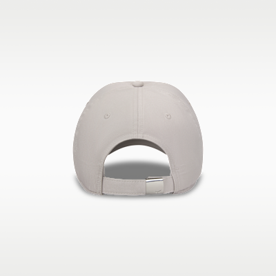 Nike Dri-FIT Club Unstructured Metal Swoosh Cap
