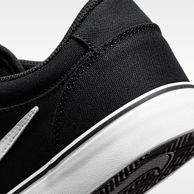 ナイキ SB クロン 2 キャンバス スケートボードシューズ