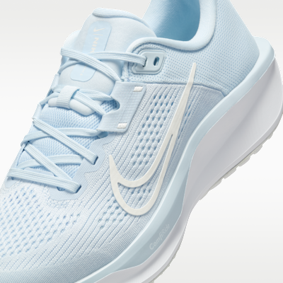 Tenis de correr en pavimento para mujer Nike Quest 6