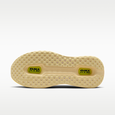 Nike Vomero Premium 男款路跑鞋